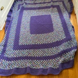 Handmade knitted blanket! (Made for a gift but regifting..) Never used